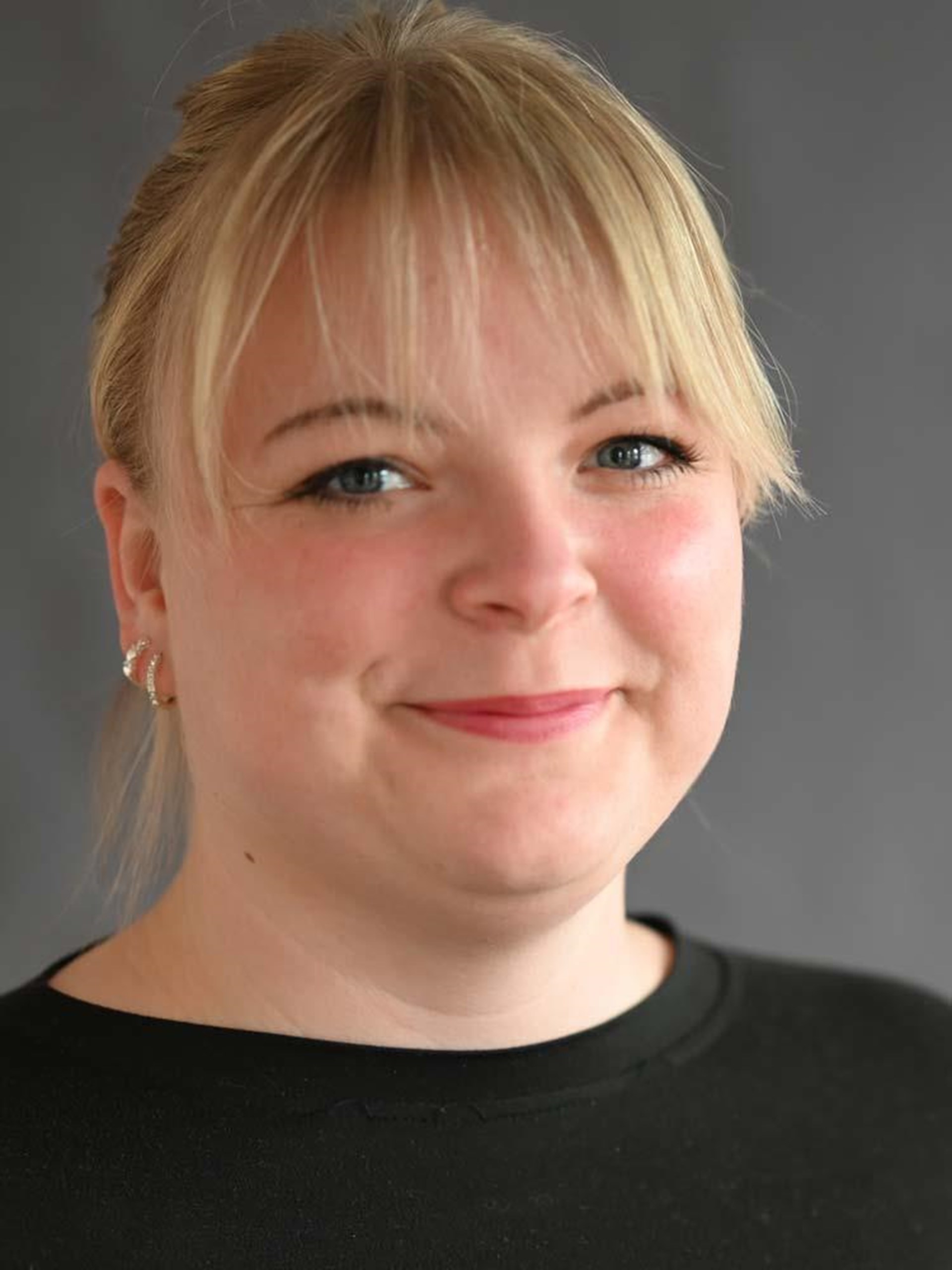 Niki Laura Vogt - Personalreferentin