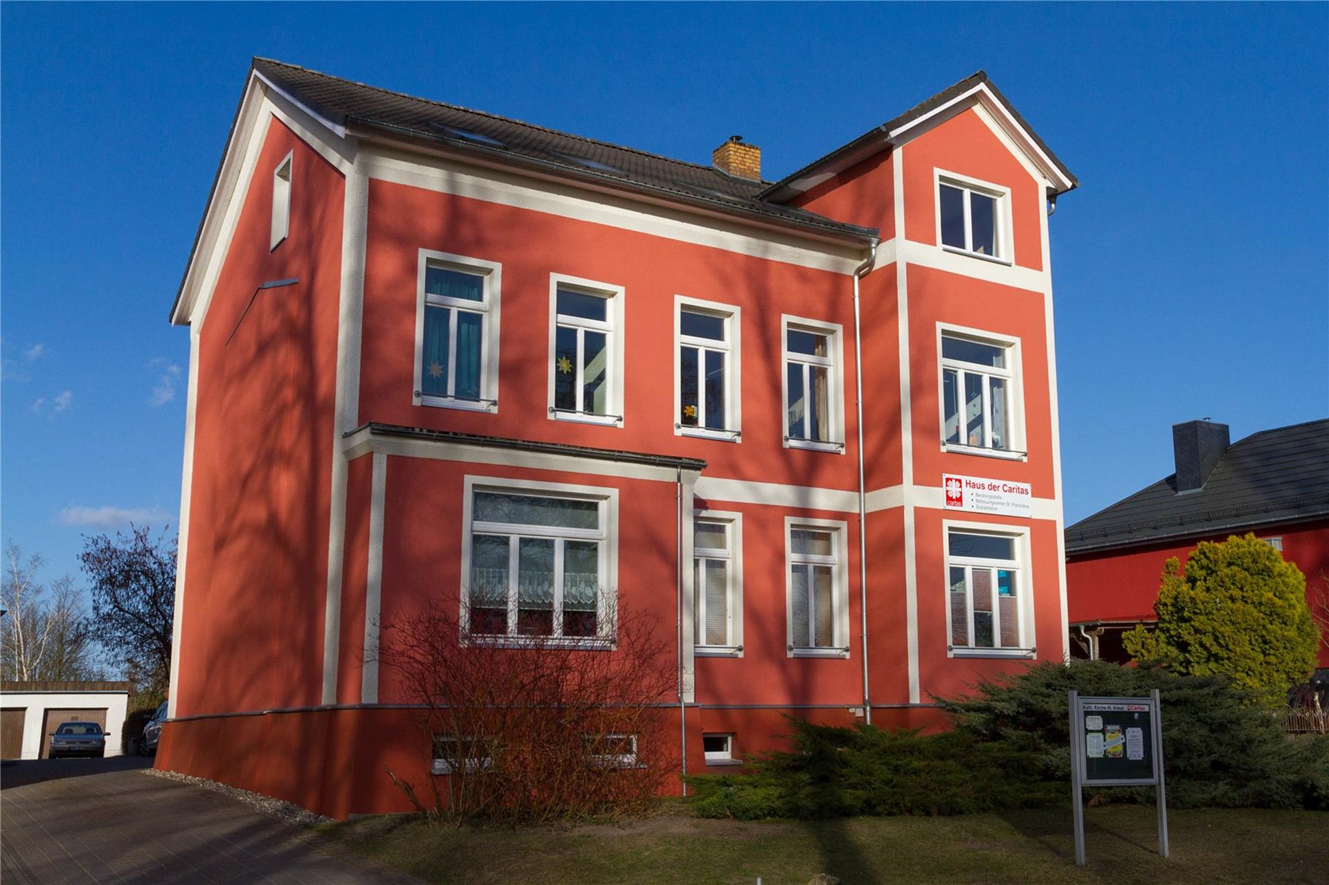 Außenansicht des Hauses der Caritas in Waren